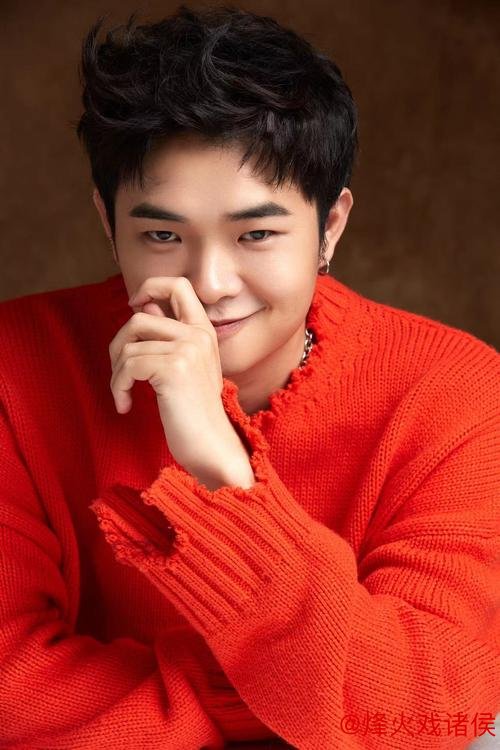 徐宏杰:香港之星,撑起内心的浩瀚宇宙 徐宏杰:香港之星,撑起内心的浩瀚宇宙