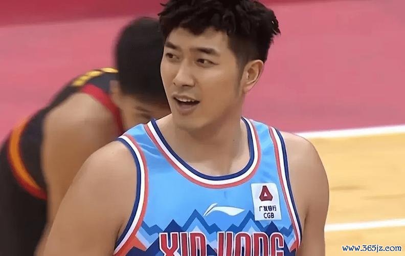 阿不都19+11吴冠希23分 新疆大胜广州取得1-0领先